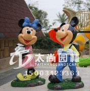 玻璃钢雕塑厂家的定制价钱-鸿运国际雕塑